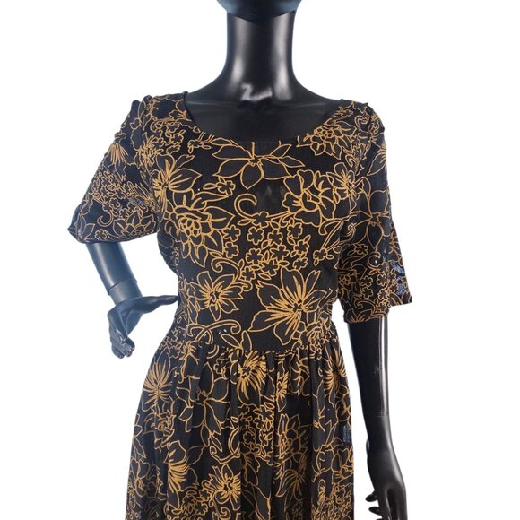 Black and Gold Floral Shimmer Cocktail Dress / Party Dress - Plenty Dresses by T - Picture 4 of 13